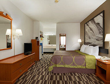 Super 8 By Wyndham Chatsworth/Dalton Exterior photo